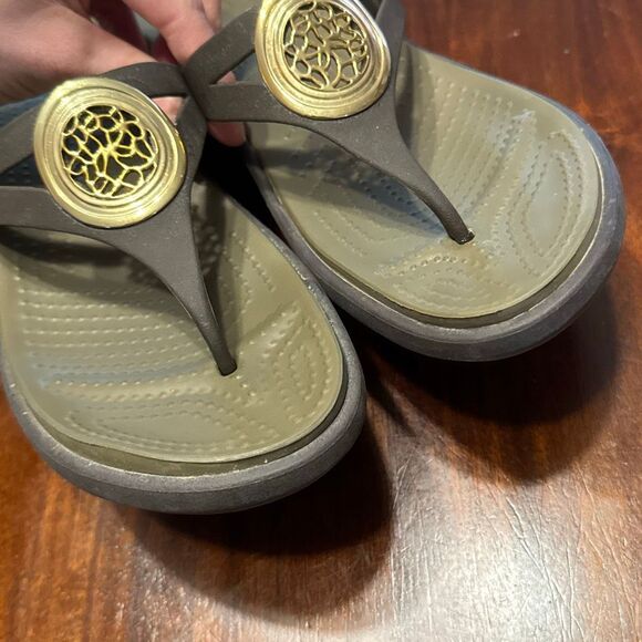 Crocs Brown Golden Wedge Flip Flops Women’s US 9 - Picture 3 of 8